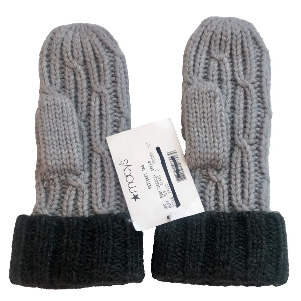 NEW Women's Two Toned Gray Knit Stretch Mittens ONE SIZE FITS MOST